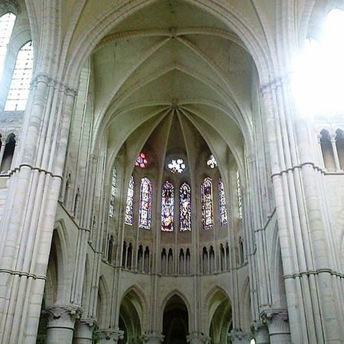 Photo de Abbaye des bénédictins saint-Pierre dOrbais-lAbbaye