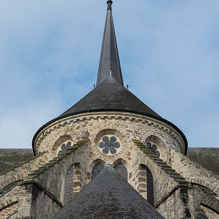 Photo de Abbaye des bénédictins saint-Pierre dOrbais-lAbbaye