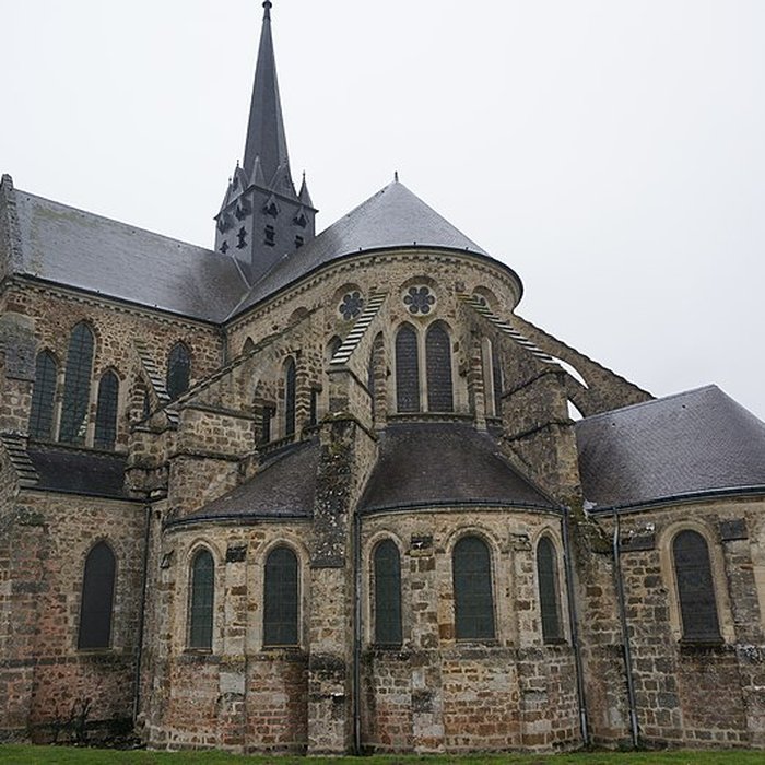 Photo de Abbaye des bénédictins saint-Pierre dOrbais-lAbbaye