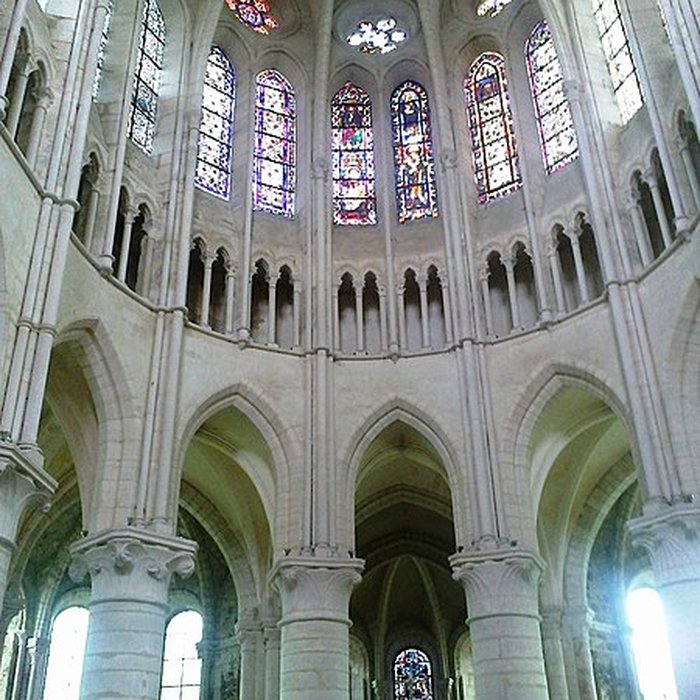 Photo de Abbaye des bénédictins saint-Pierre dOrbais-lAbbaye