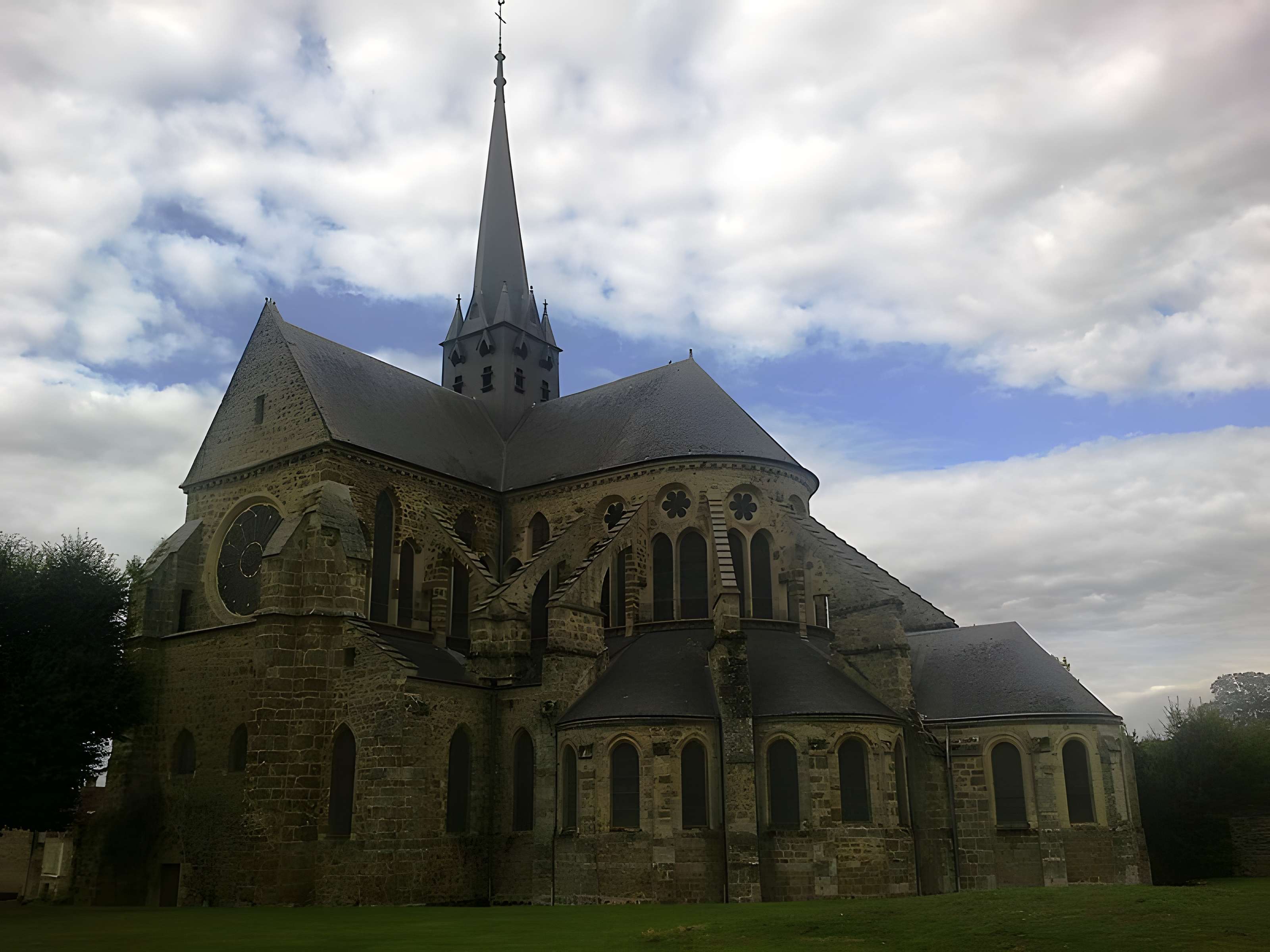 Abbaye des bénédictins saint-Pierre d'Orbais-l'Abbaye