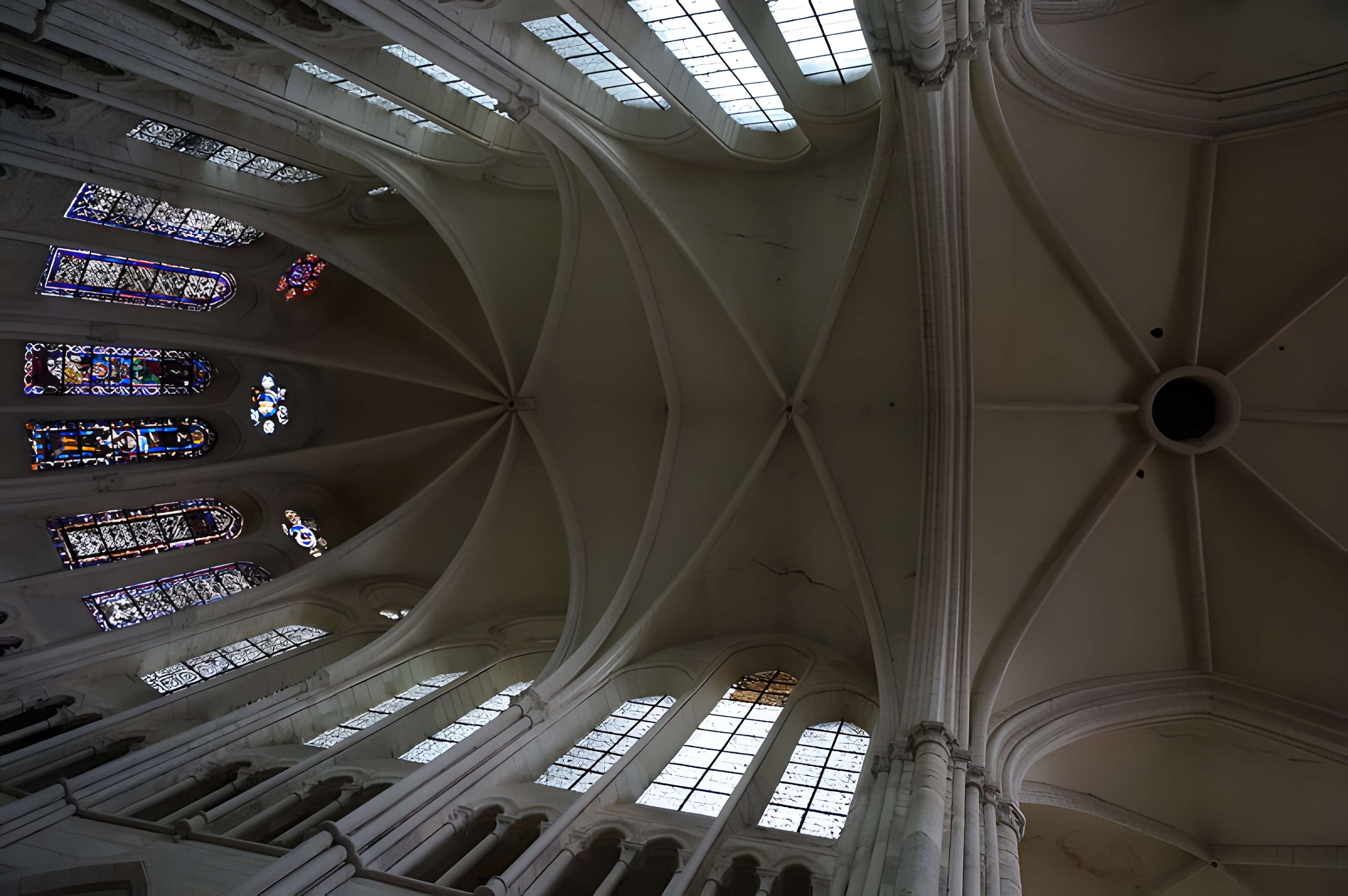 Abbaye des bénédictins saint-Pierre d'Orbais-l'Abbaye