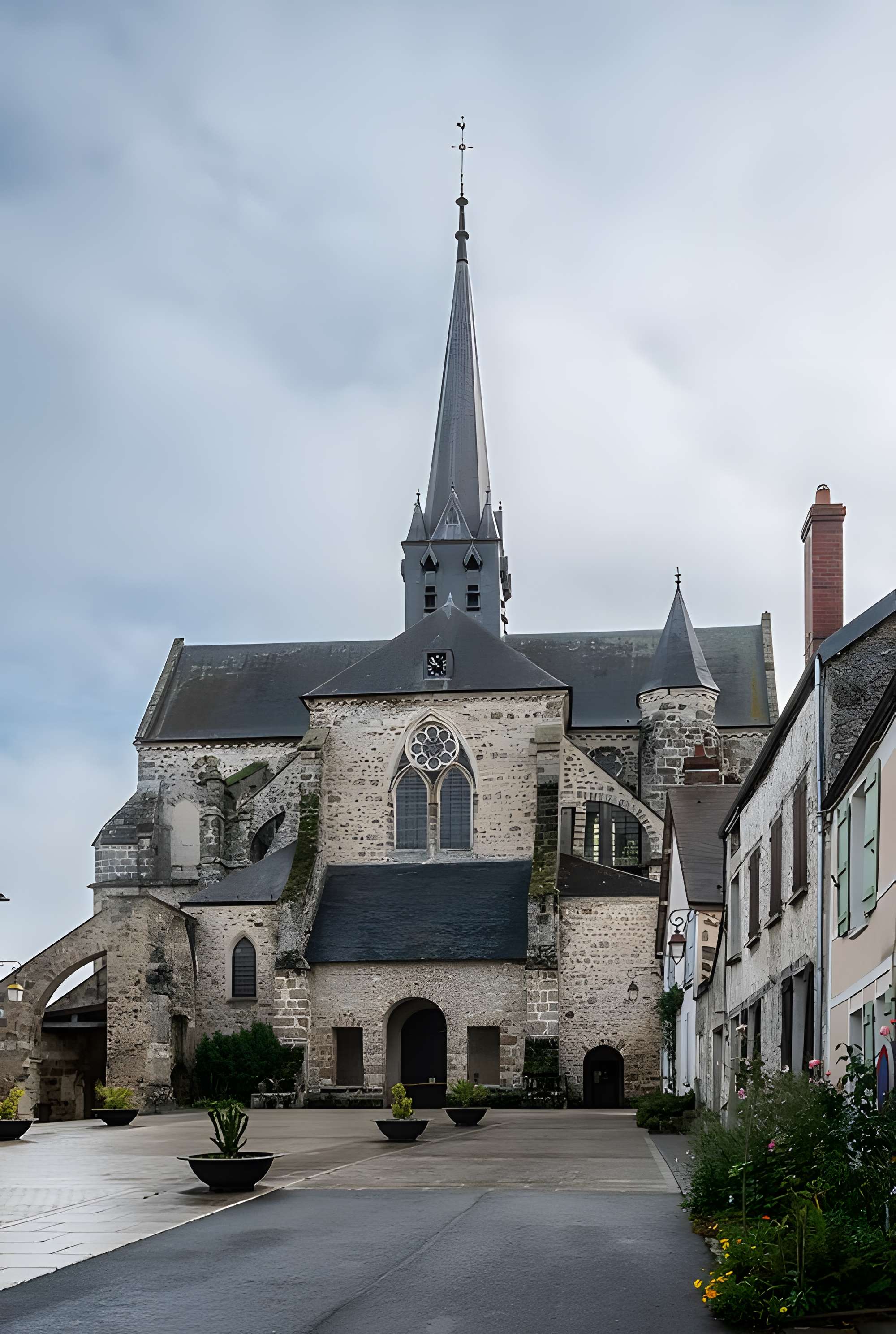 Abbaye des bénédictins saint-Pierre d'Orbais-l'Abbaye