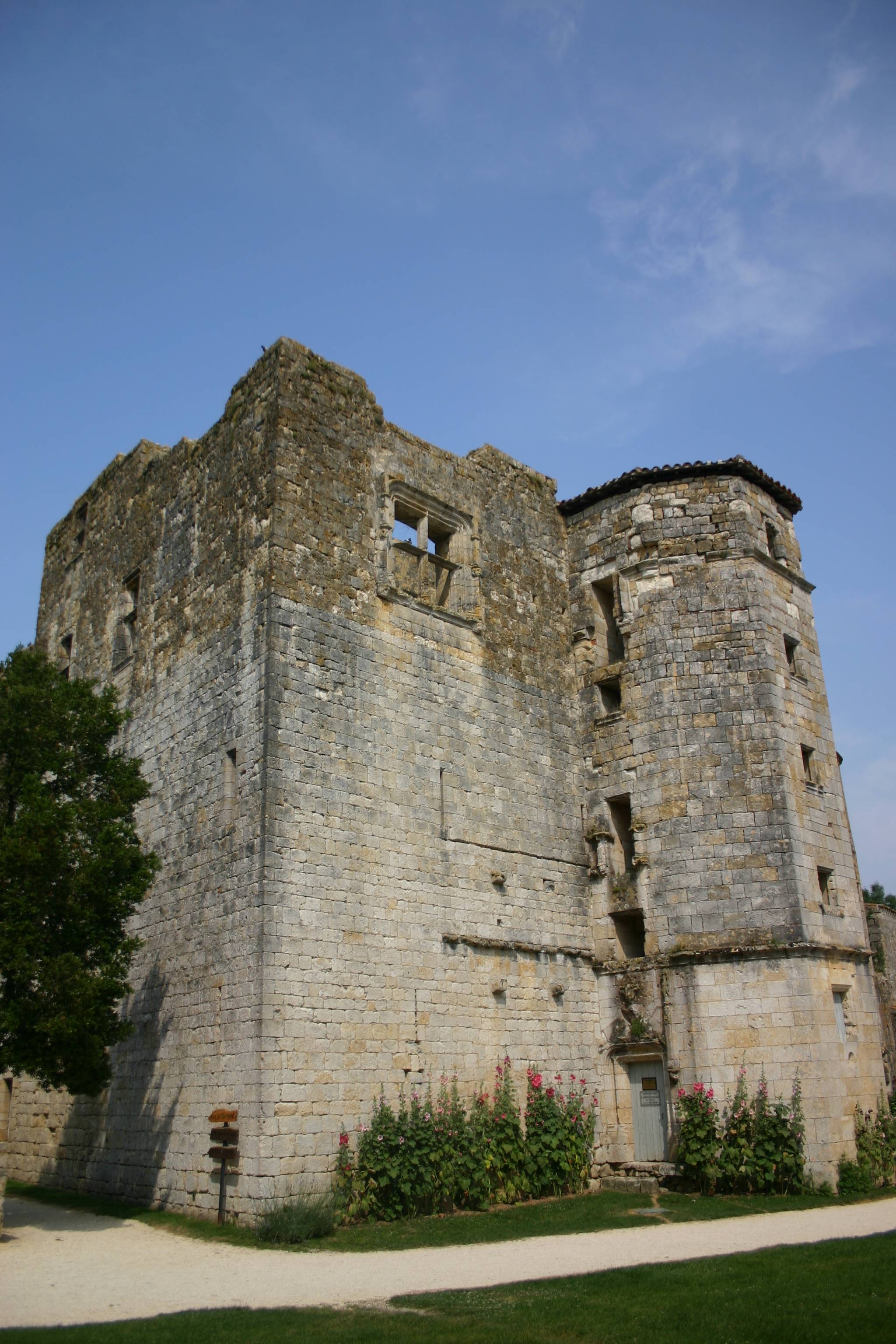 Château de Larressingle
