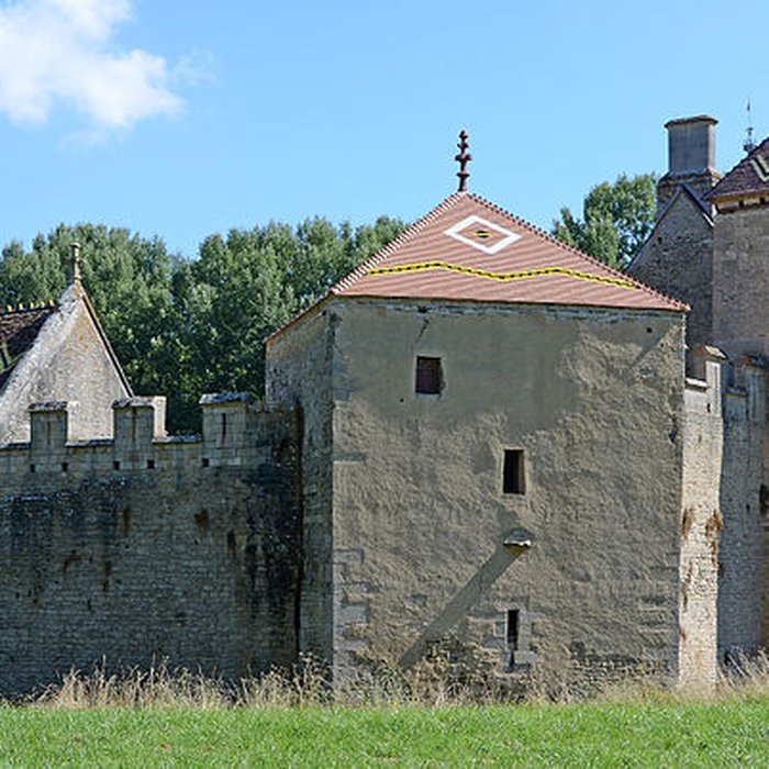 Photo de Château de Marigny-le-Cahouët