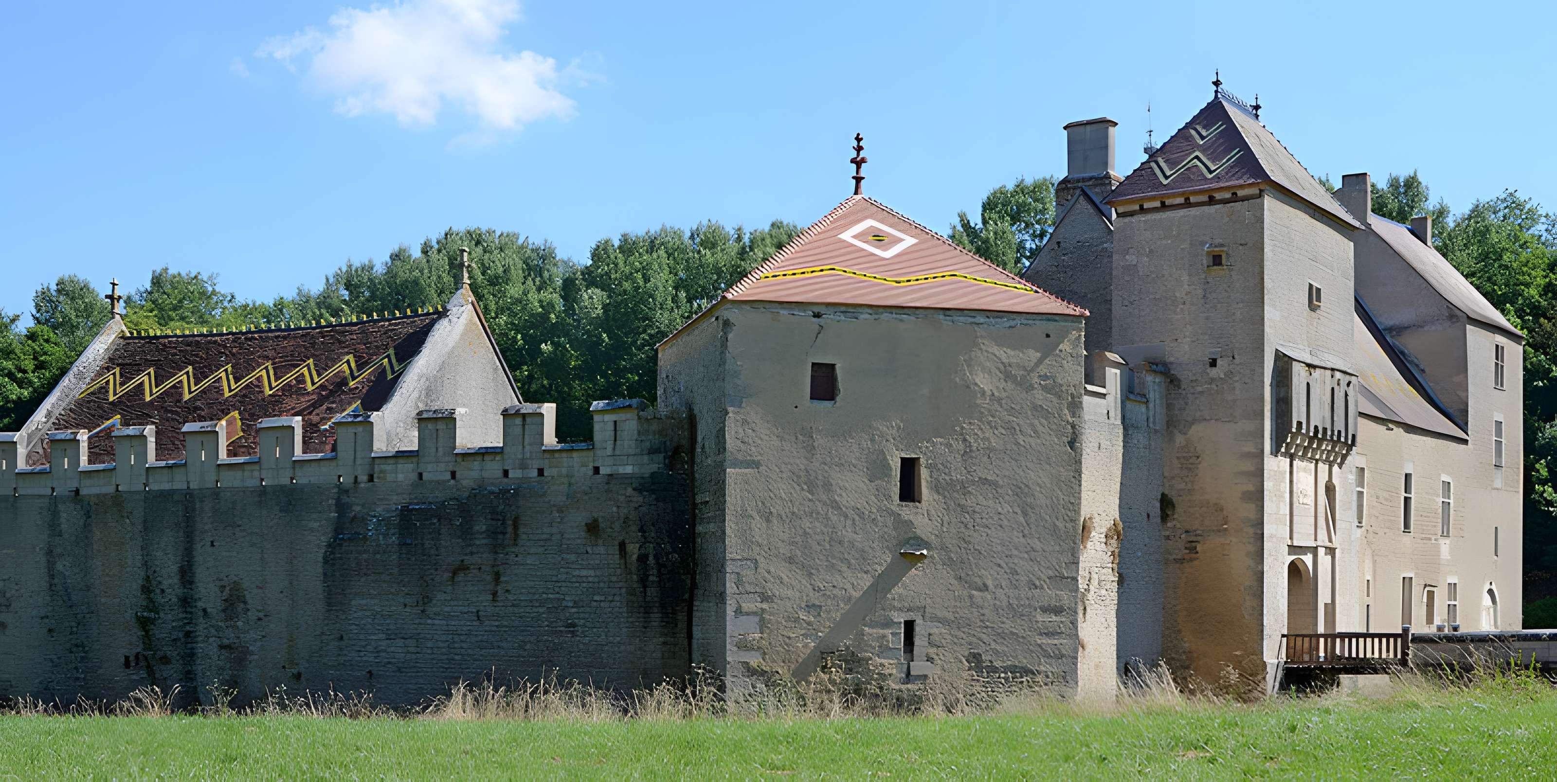 Château de Marigny-le-Cahouët