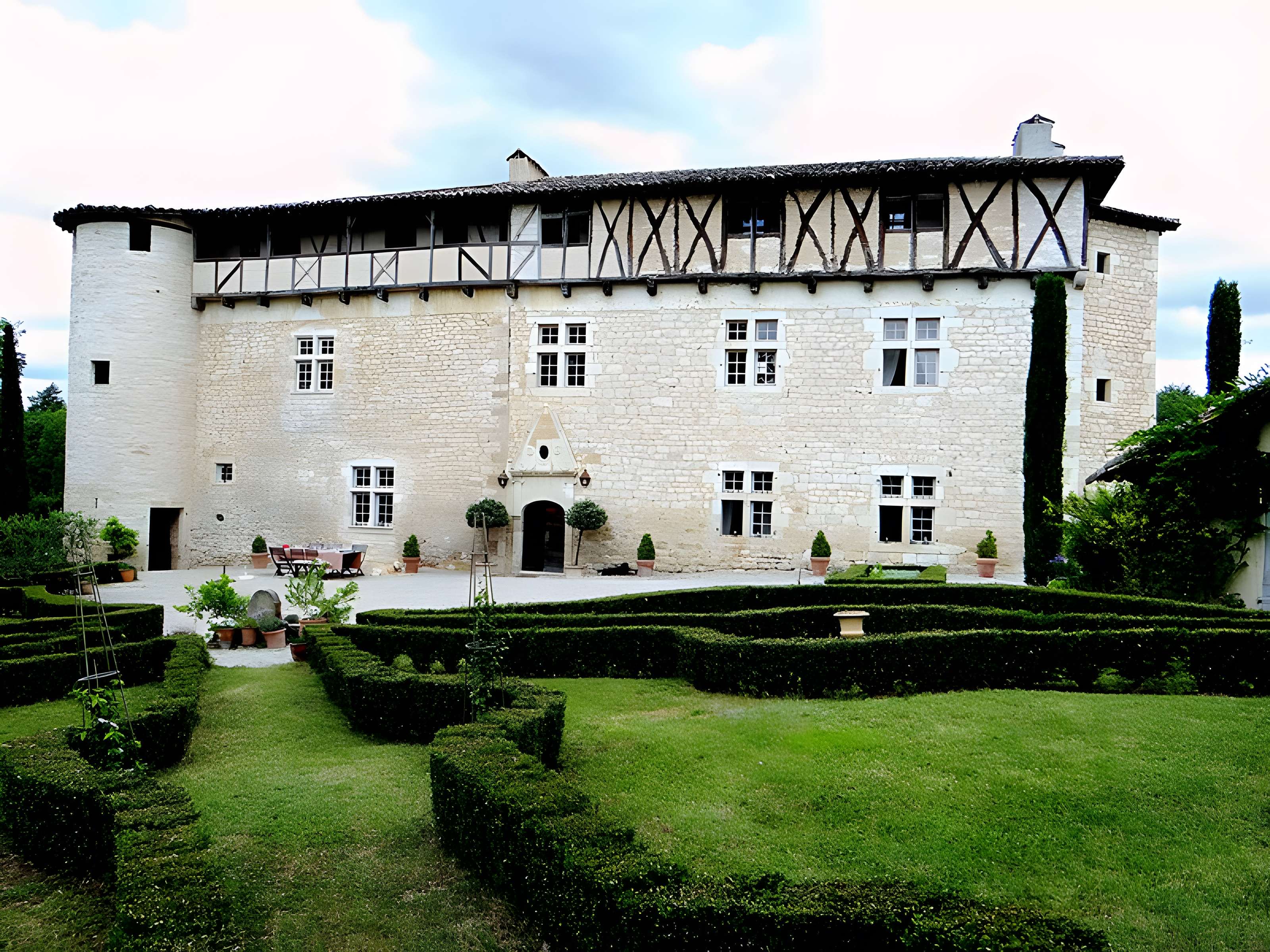 Château de Meyragues