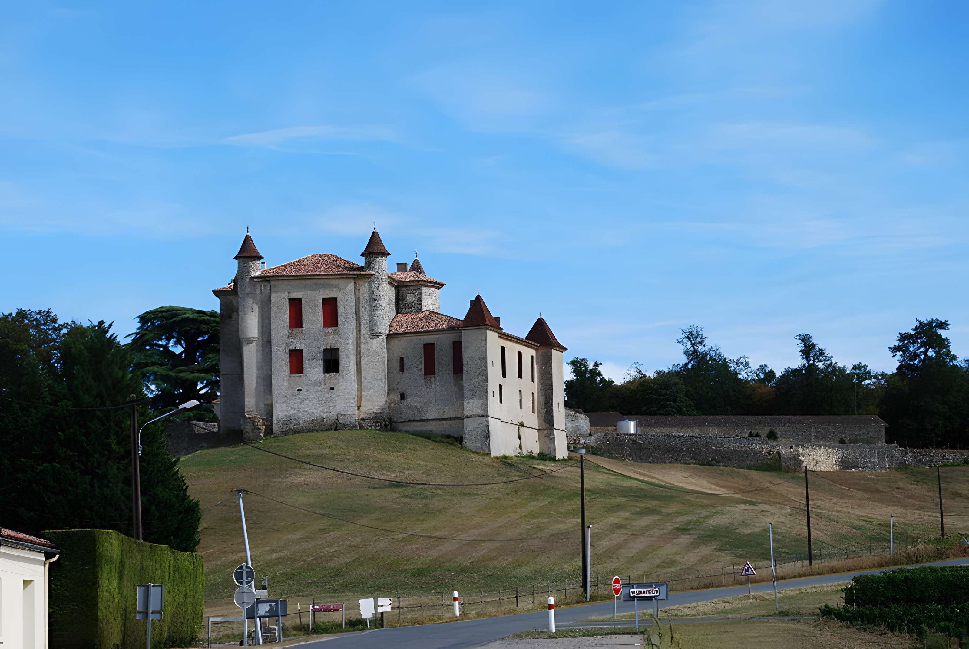 Château de Monbadon