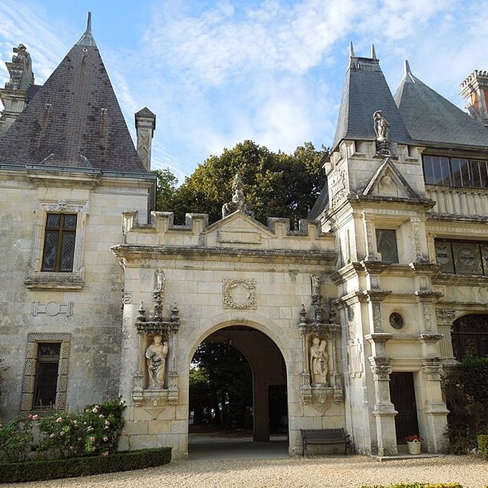 Photo de Château dUsson à Pons