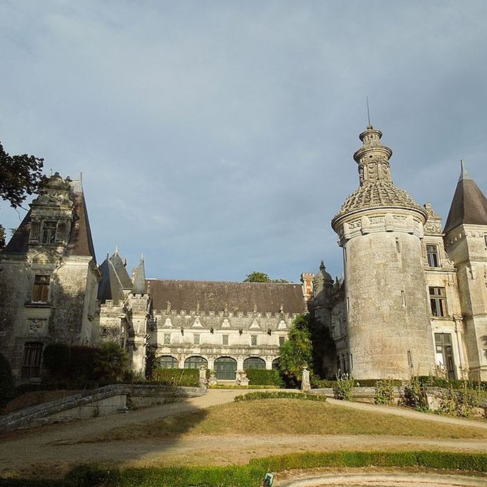 Photo de Château dUsson à Pons