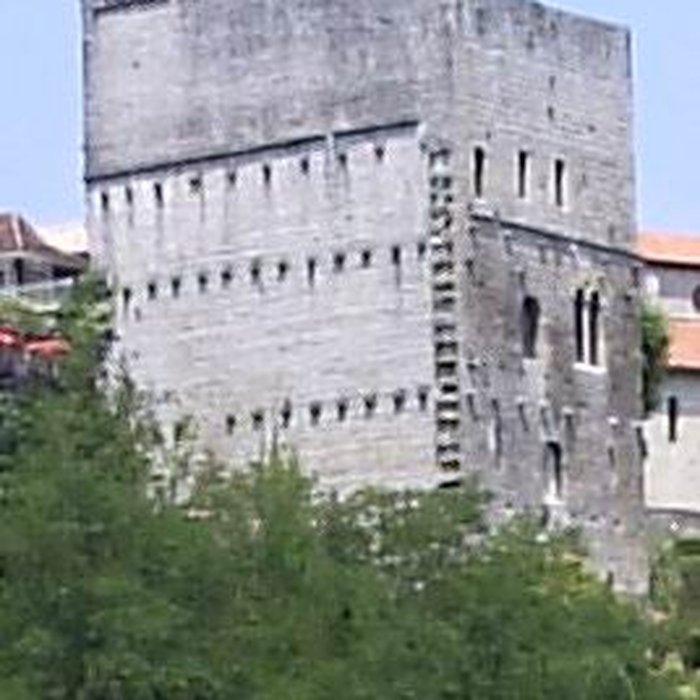 Photo de Château de Montréal à Sauveterre-de-Béarn