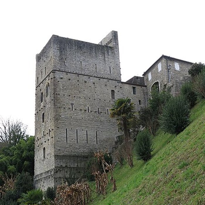 Photo de Château de Montréal à Sauveterre-de-Béarn