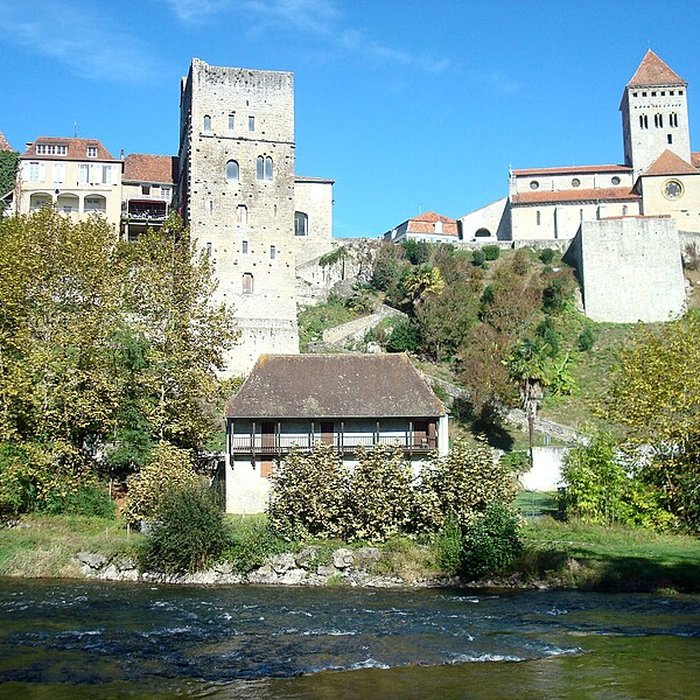 Photo de Château de Montréal à Sauveterre-de-Béarn