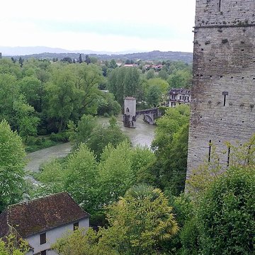 Château de Montréal à Sauveterre-de-Béarn