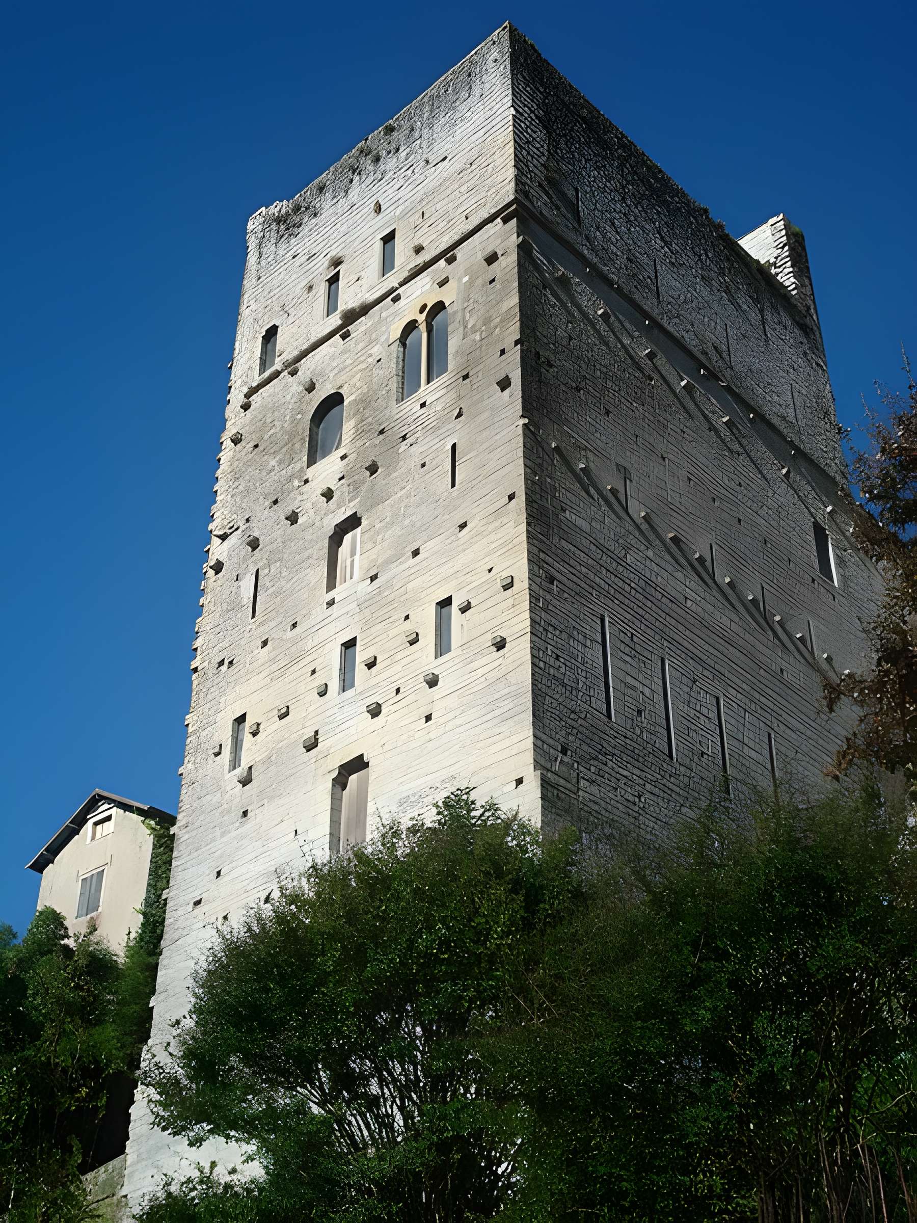 Château de Montréal à Sauveterre-de-Béarn