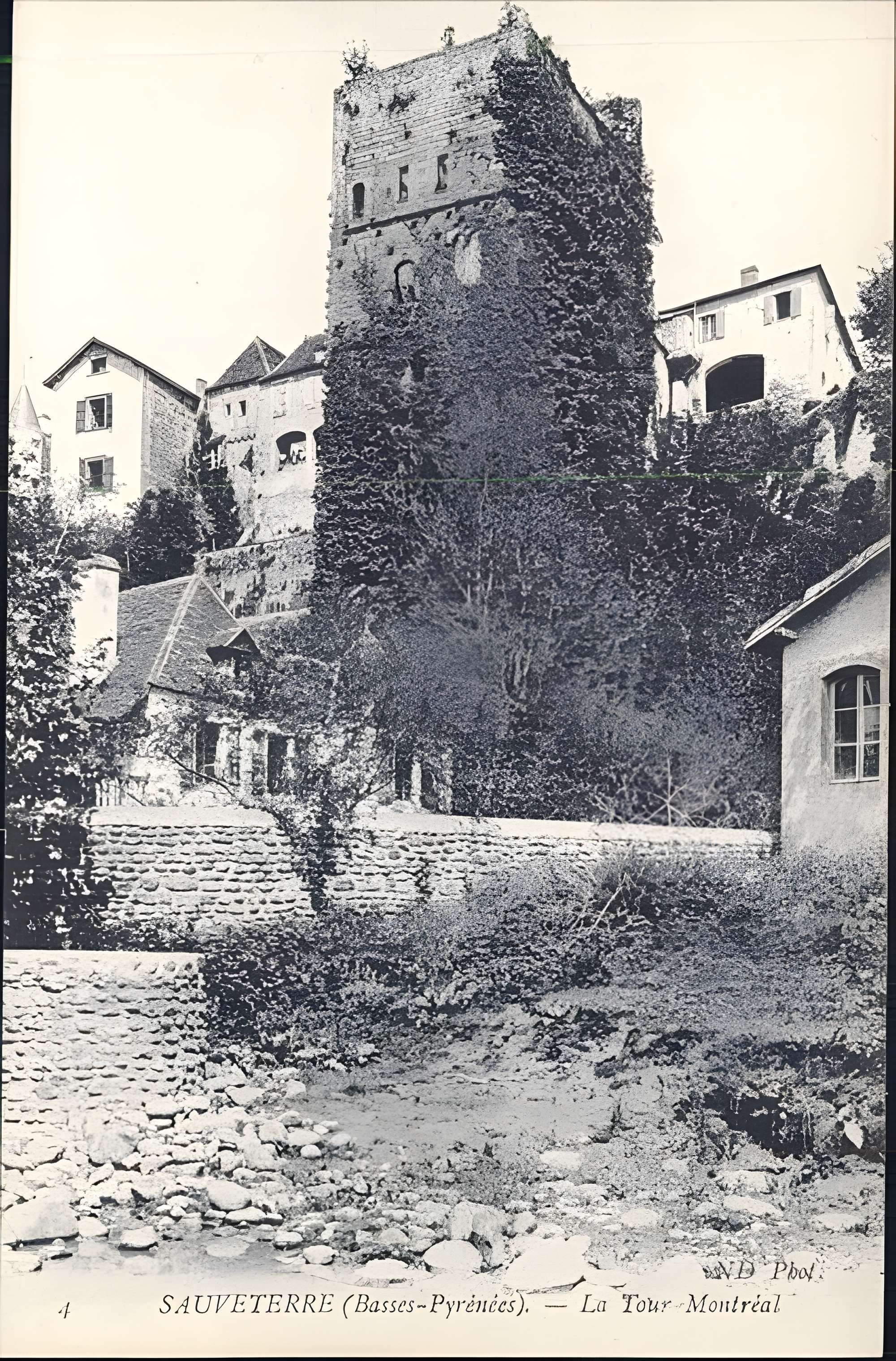 Château de Montréal à Sauveterre-de-Béarn