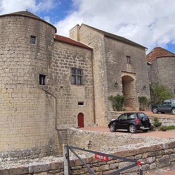 Château de Mont-Saint-Jean