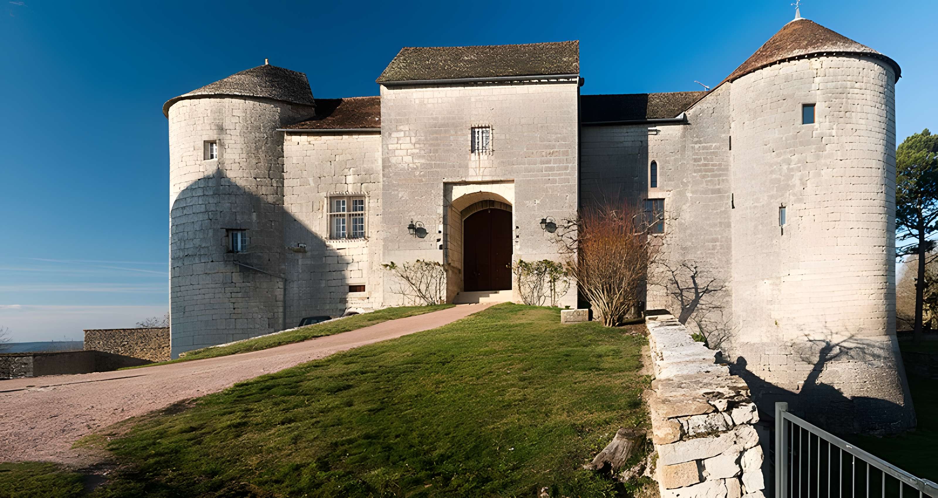 Château de Mont-Saint-Jean