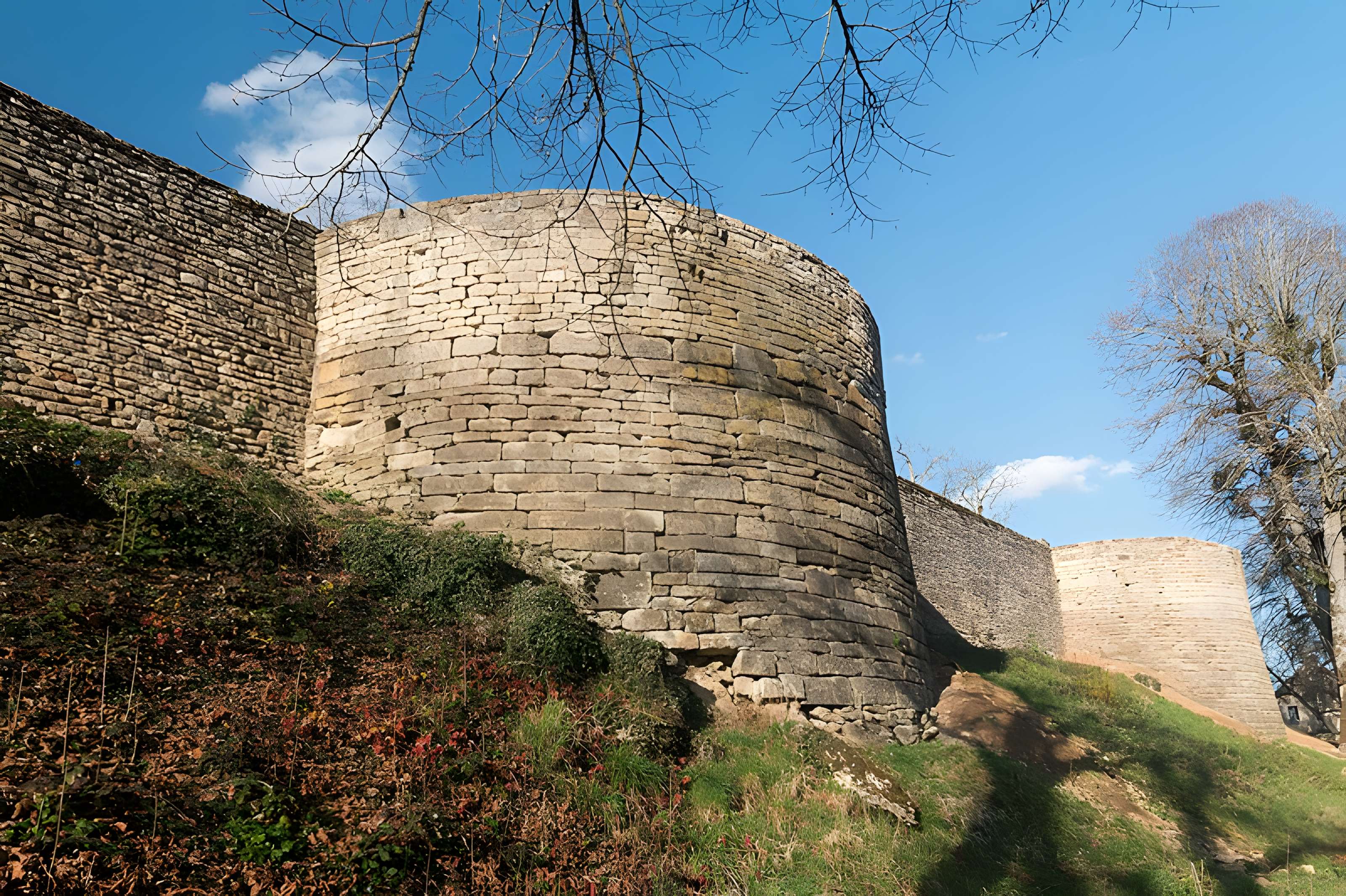 Château de Mont-Saint-Jean