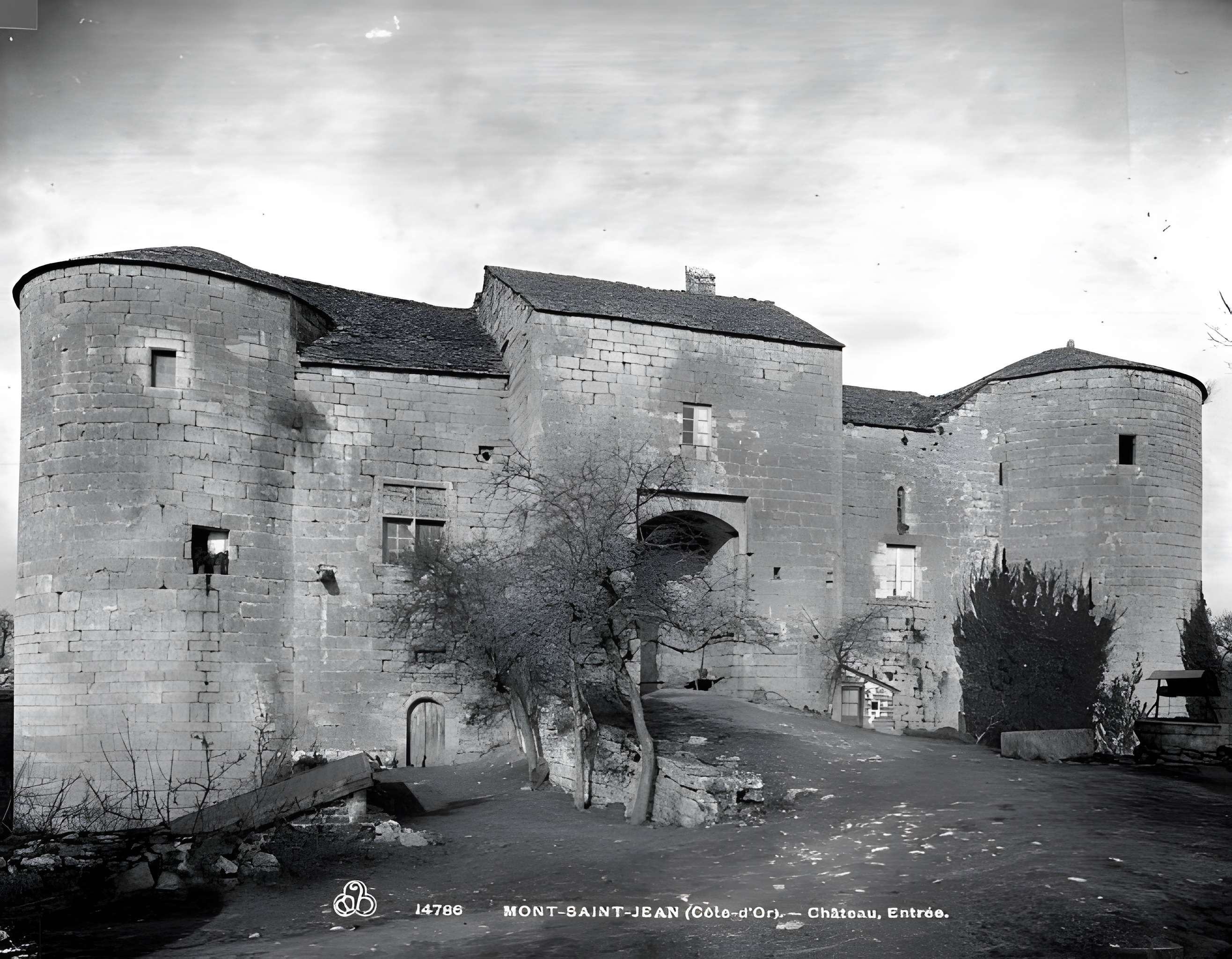 Château de Mont-Saint-Jean