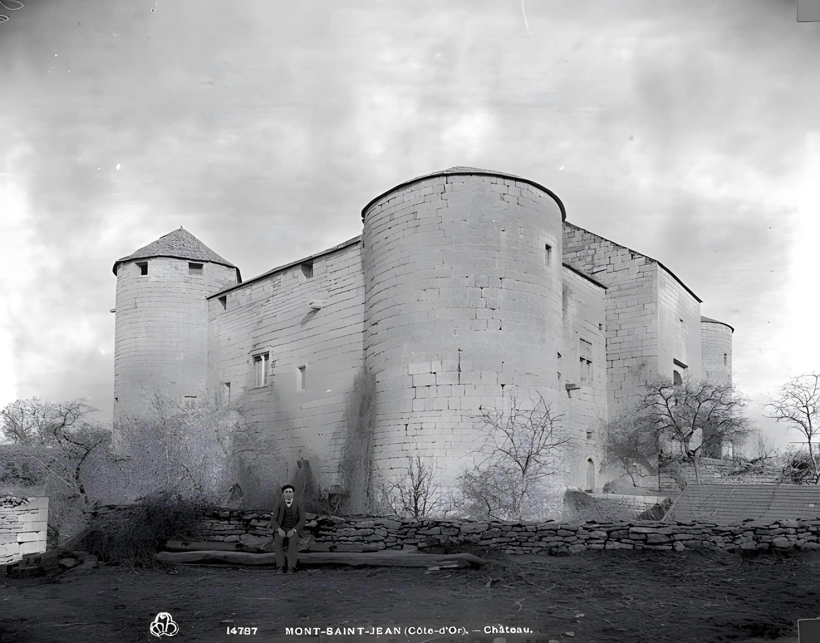 Château de Mont-Saint-Jean