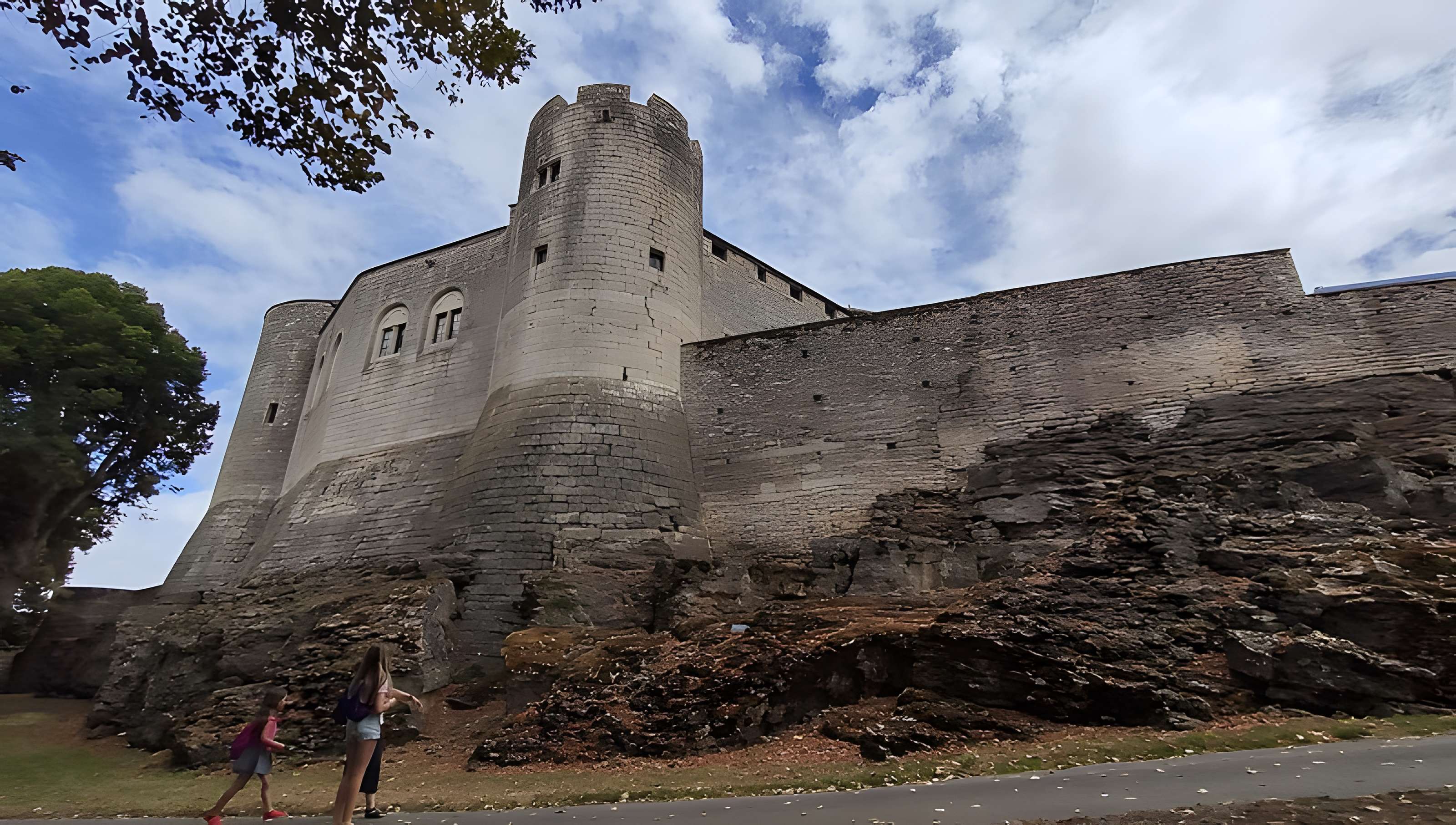 Château de Mont-Saint-Jean