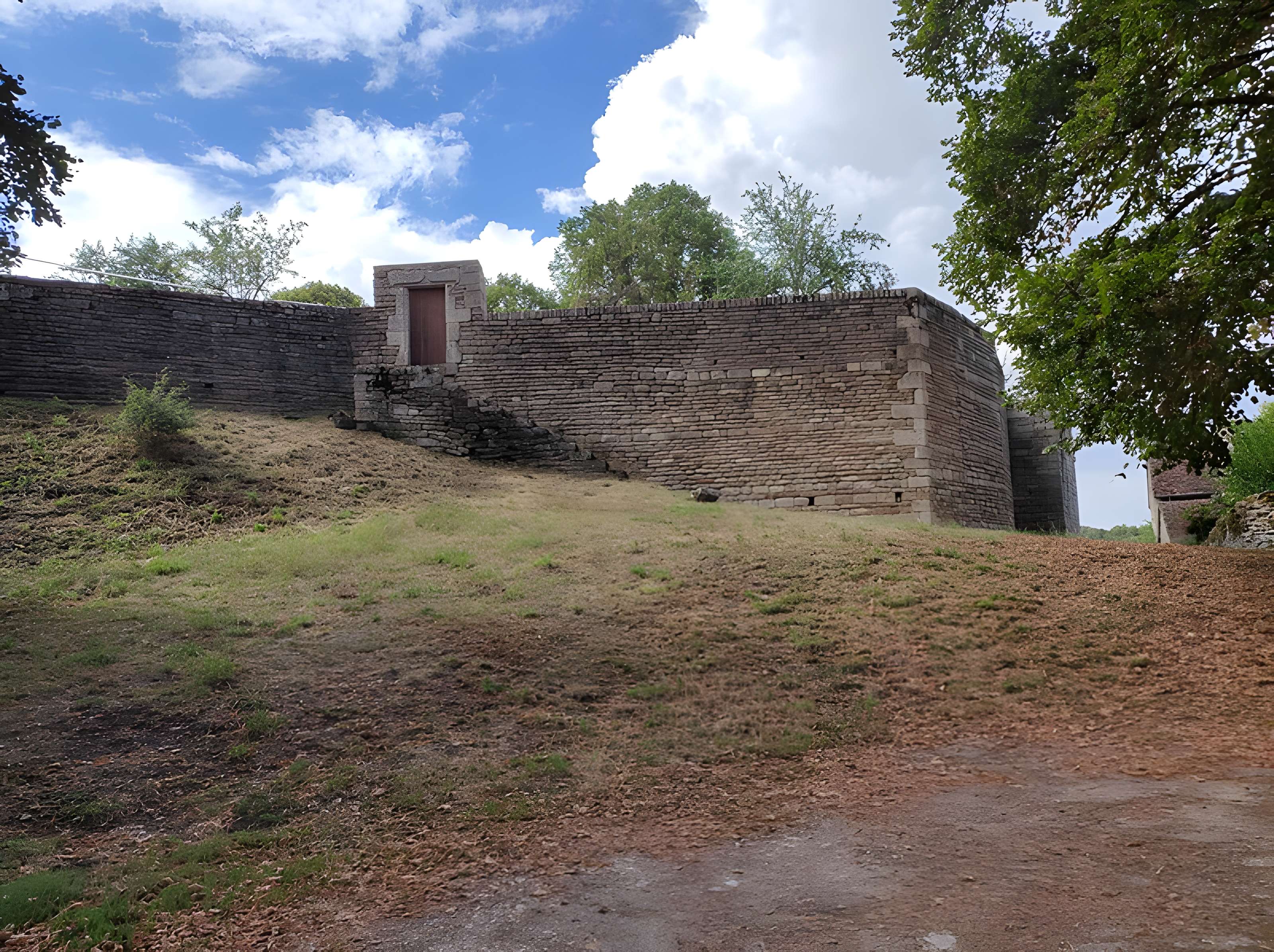 Château de Mont-Saint-Jean