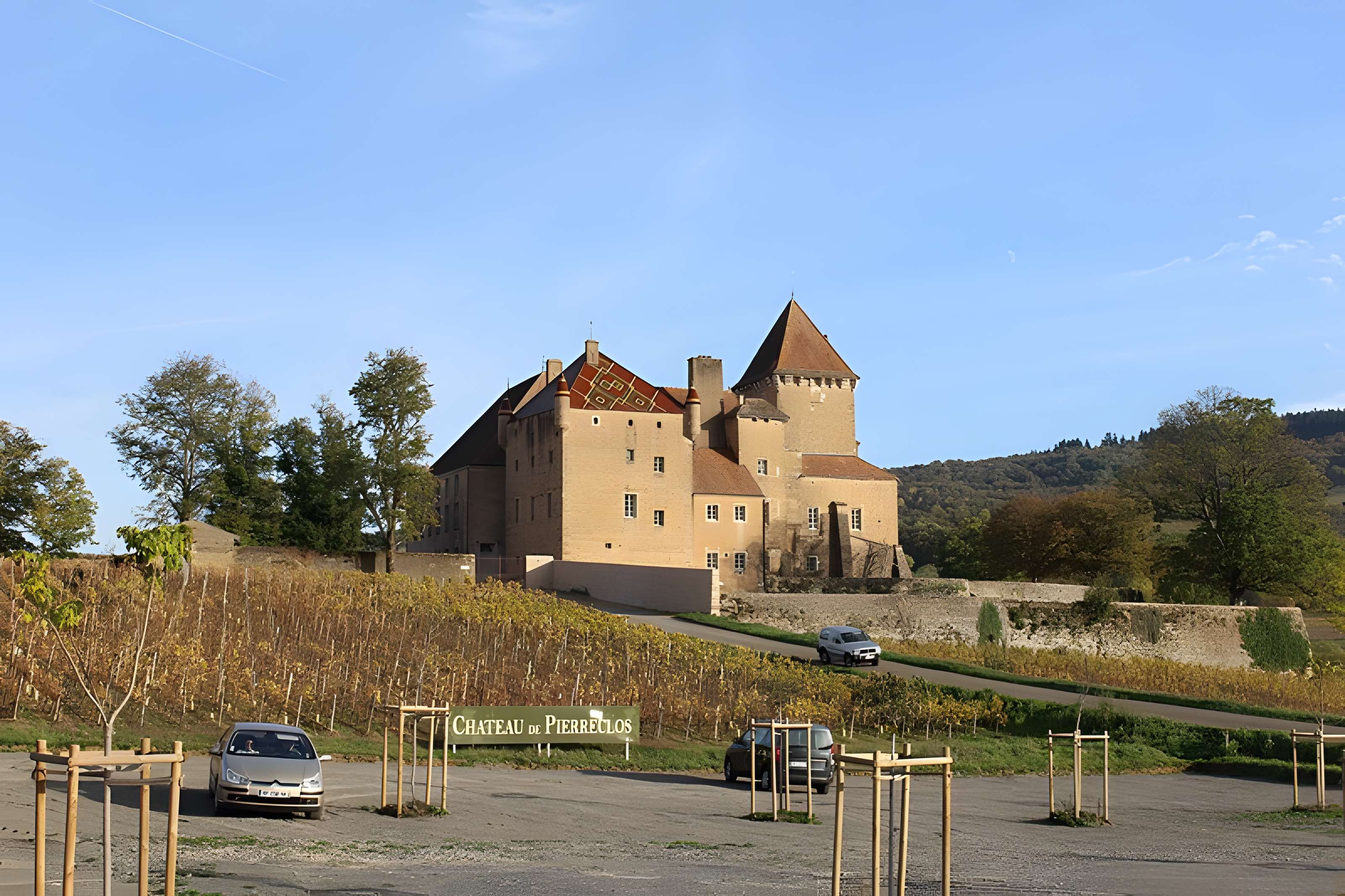Château de Pierreclos