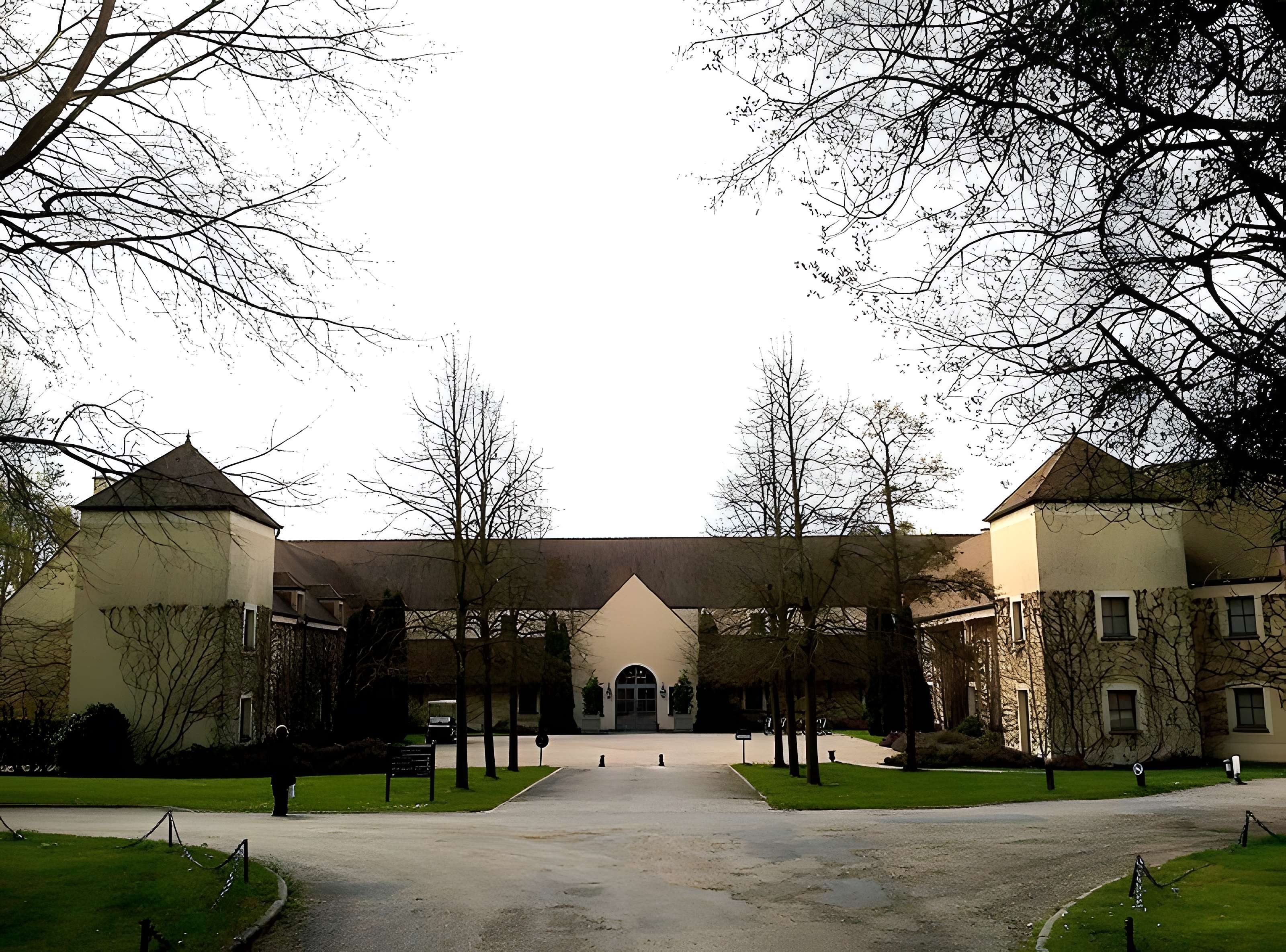 Château de Villiers-le-Mahieu