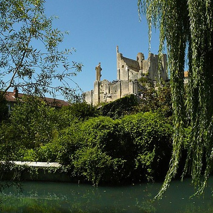 Photo de Château des évêques de Poitiers