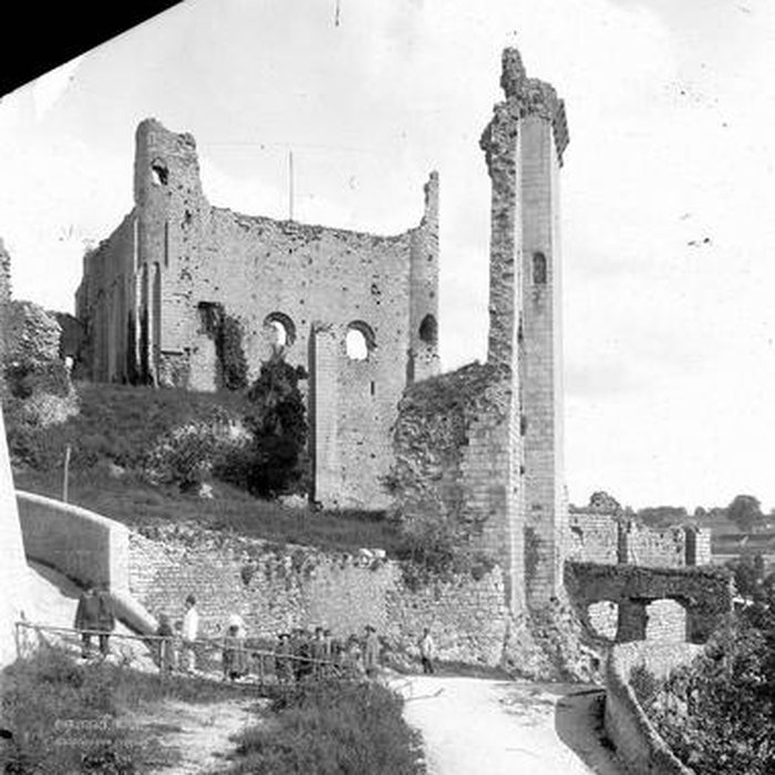 Photo de Château des évêques de Poitiers