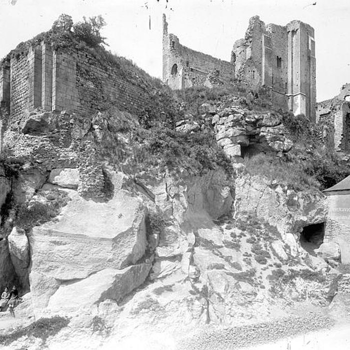 Photo de Château des évêques de Poitiers