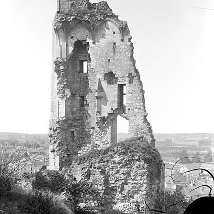 Photo de Château des évêques de Poitiers
