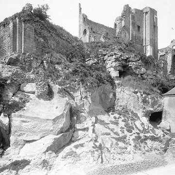 Château des évêques de Poitiers