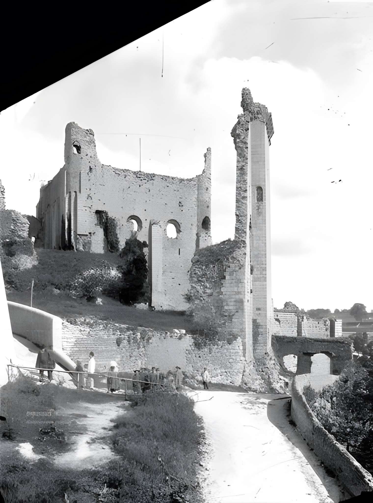 Château des évêques de Poitiers