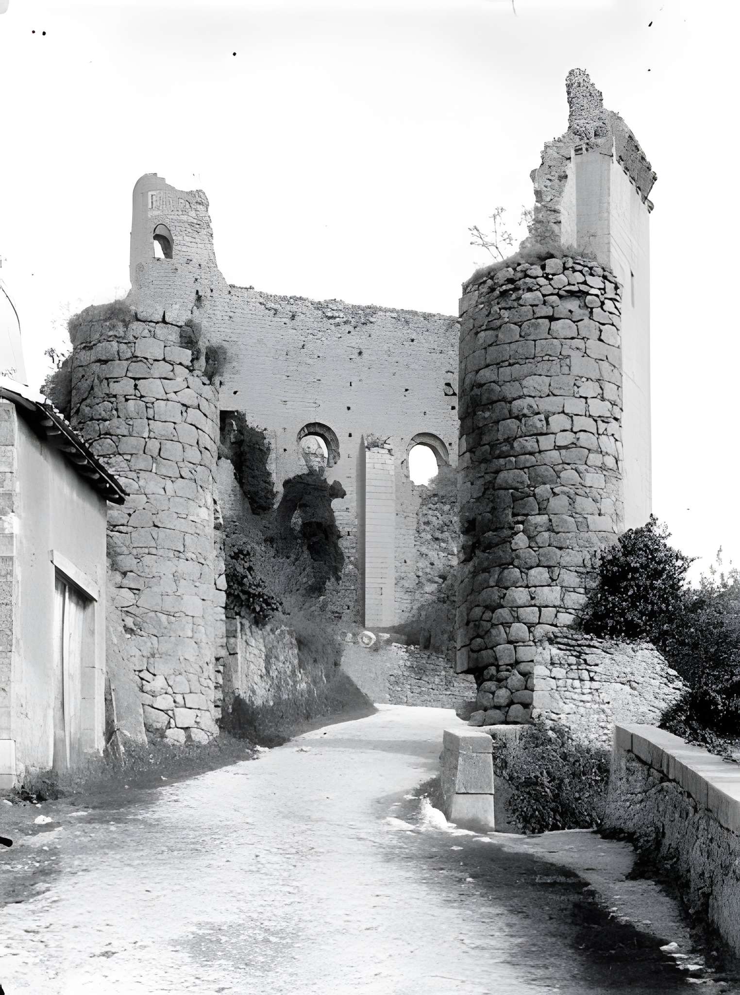Château des évêques de Poitiers