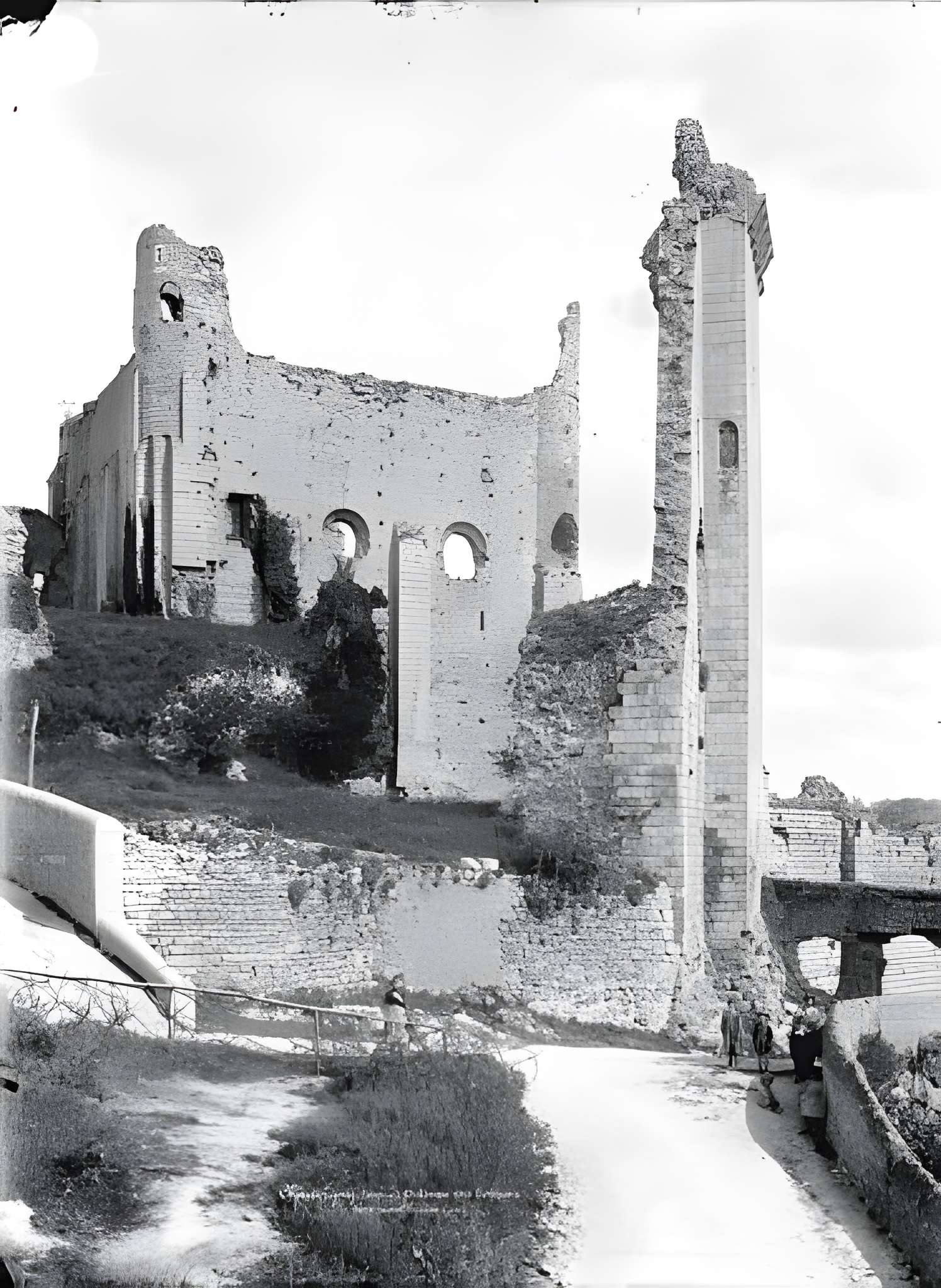 Château des évêques de Poitiers