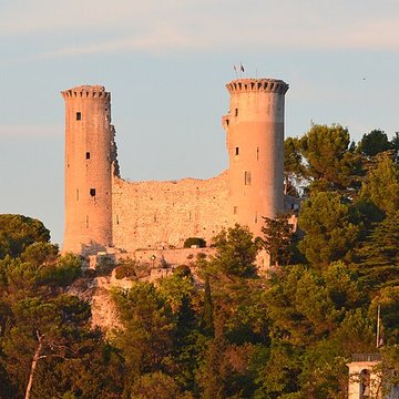 Château féodal de Châteaurenard