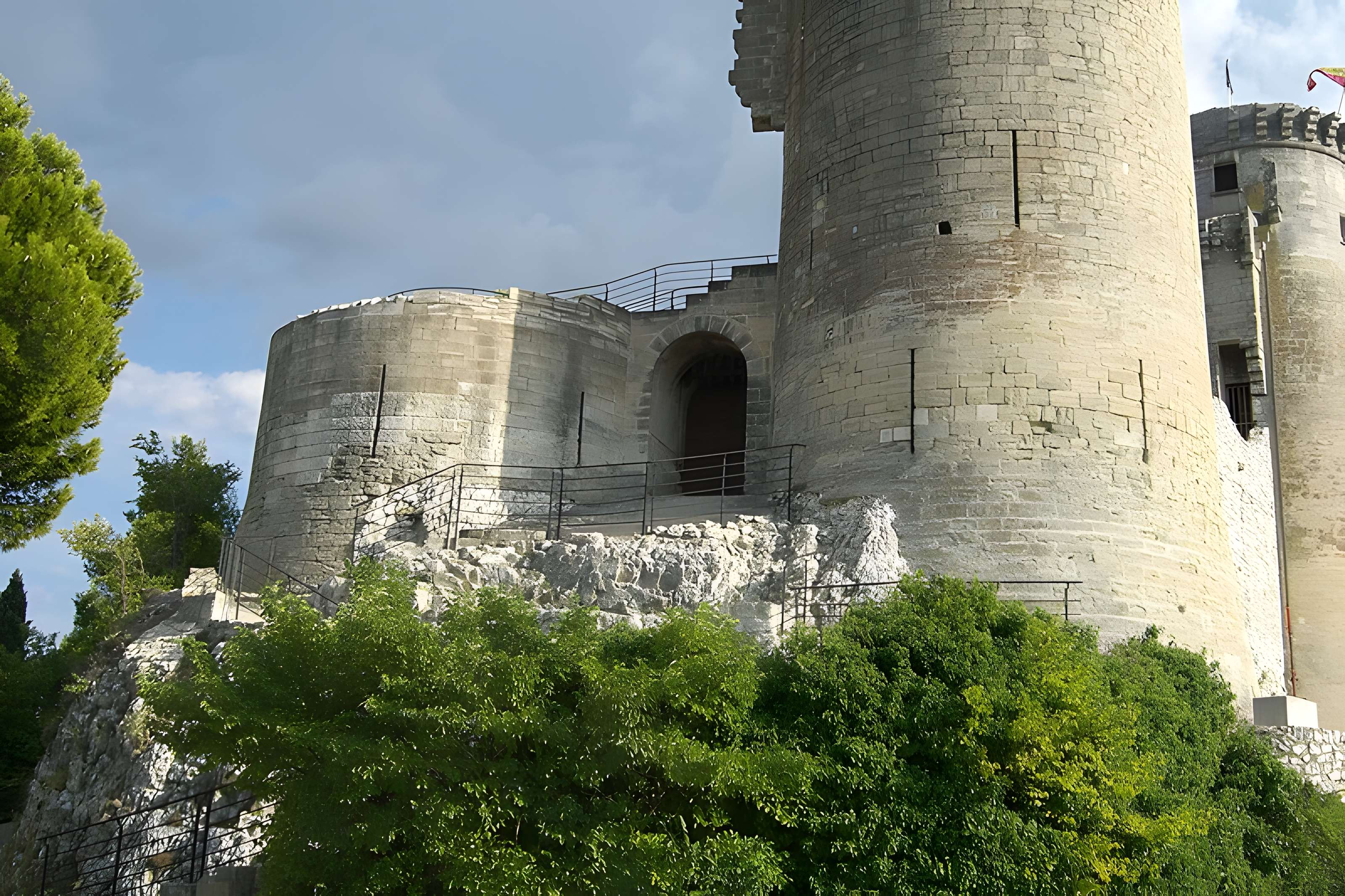 Château féodal de Châteaurenard