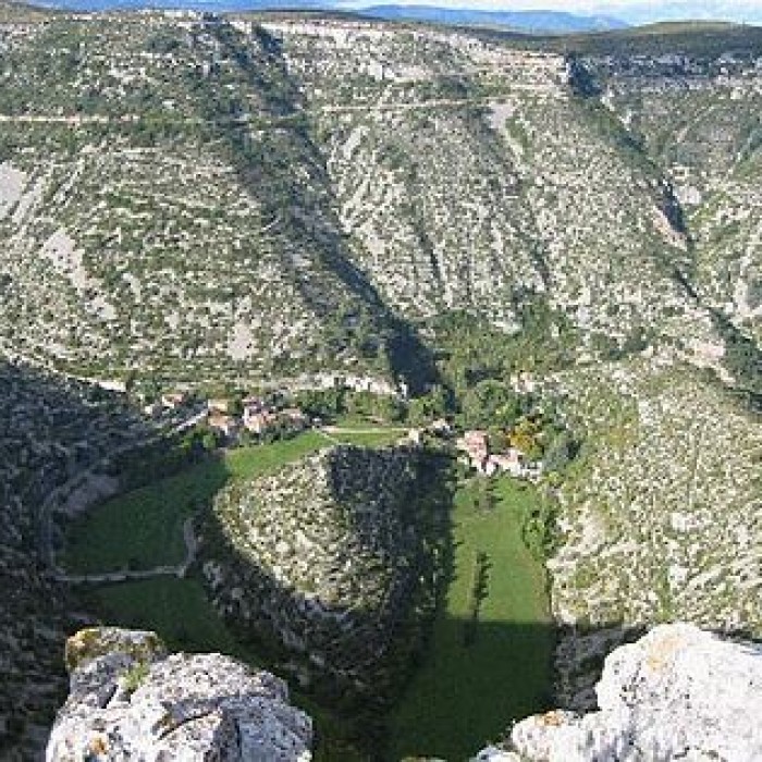 Photo de Château, église et presbytère de Saint-Maurice-Navacelles