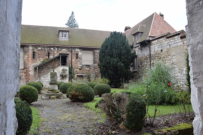 Cloître de la cathédrale de Beauvais
