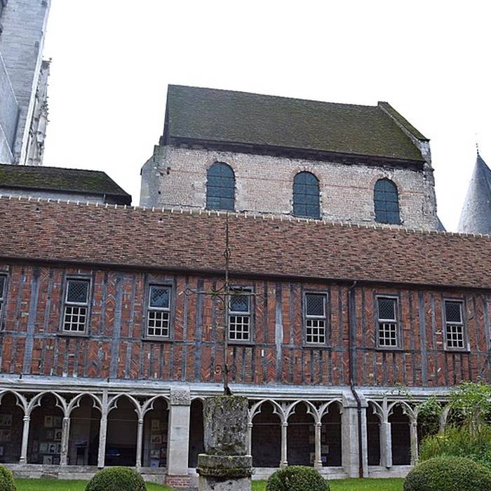 Photo de Cloître de la cathédrale de Beauvais