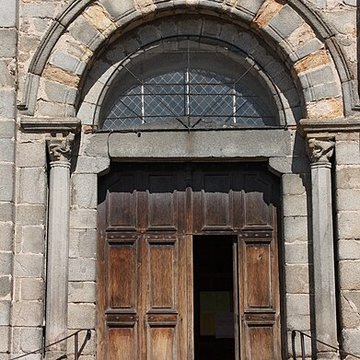 Collégiale Saint-Pierre de Pouilly-lès-Feurs