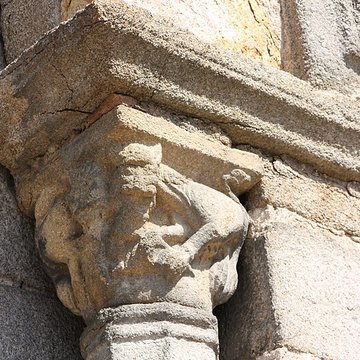 Collégiale Saint-Pierre de Pouilly-lès-Feurs