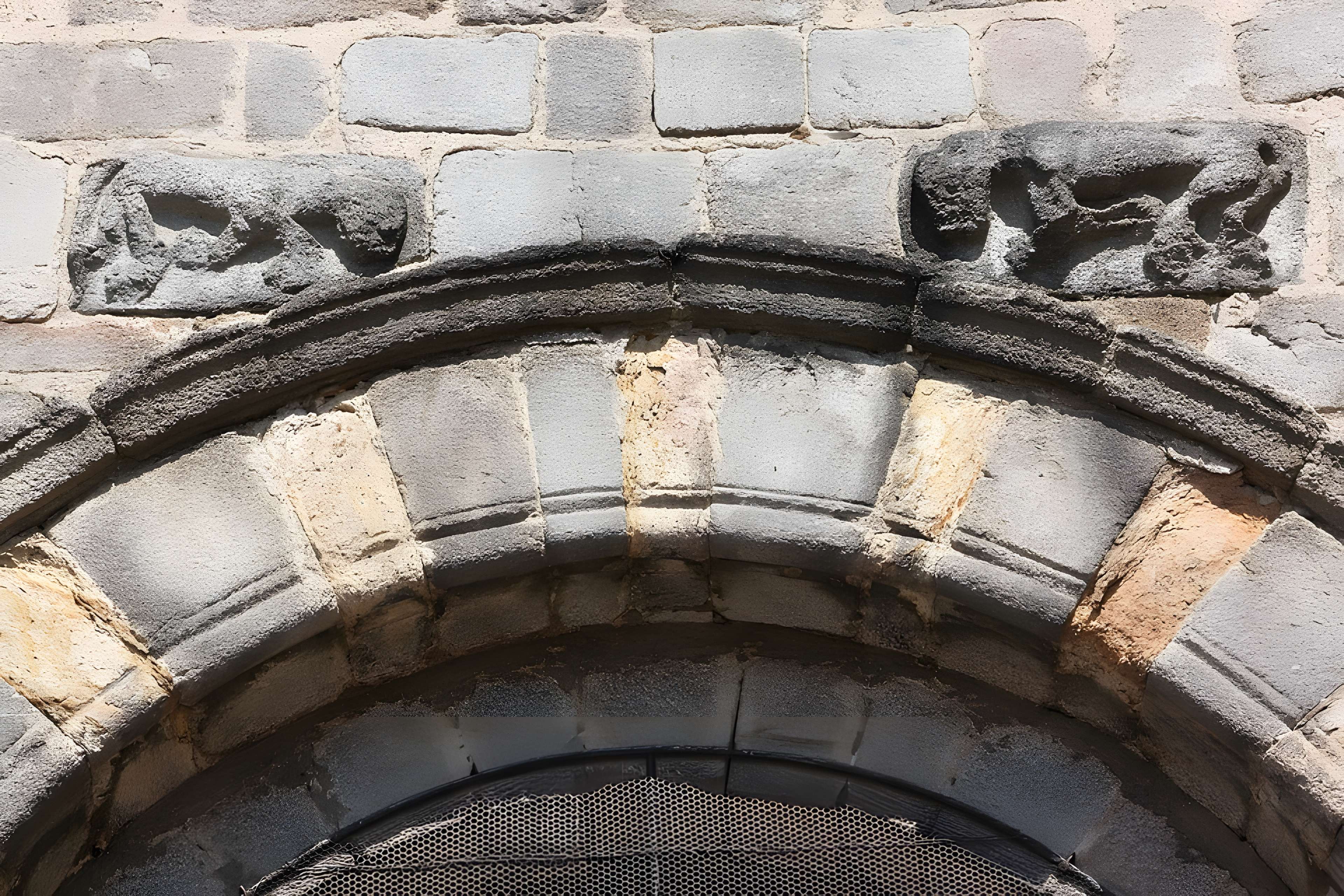 Collégiale Saint-Pierre de Pouilly-lès-Feurs