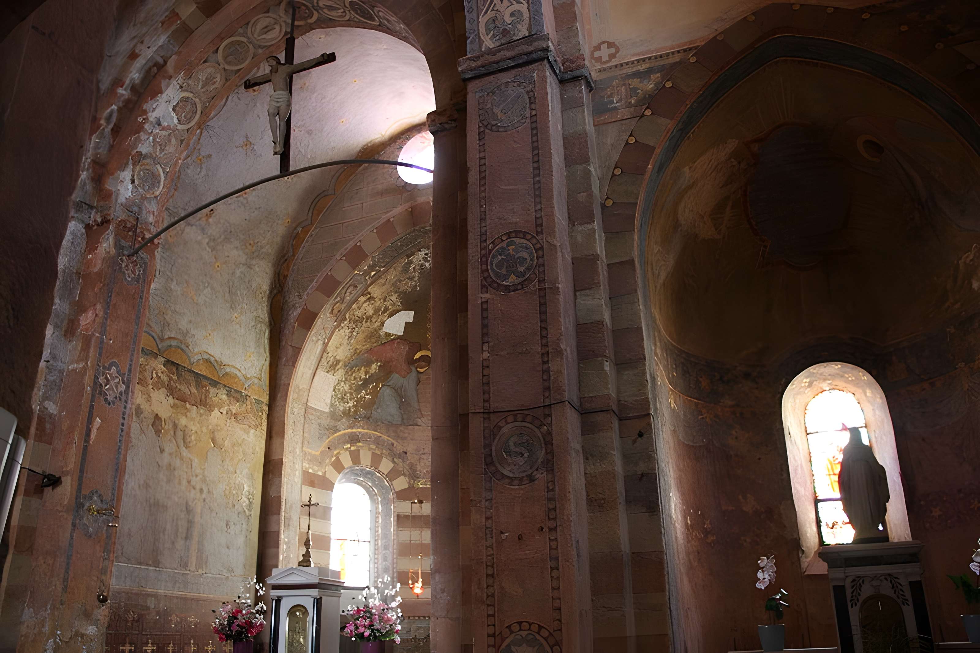 Collégiale Saint-Pierre de Pouilly-lès-Feurs