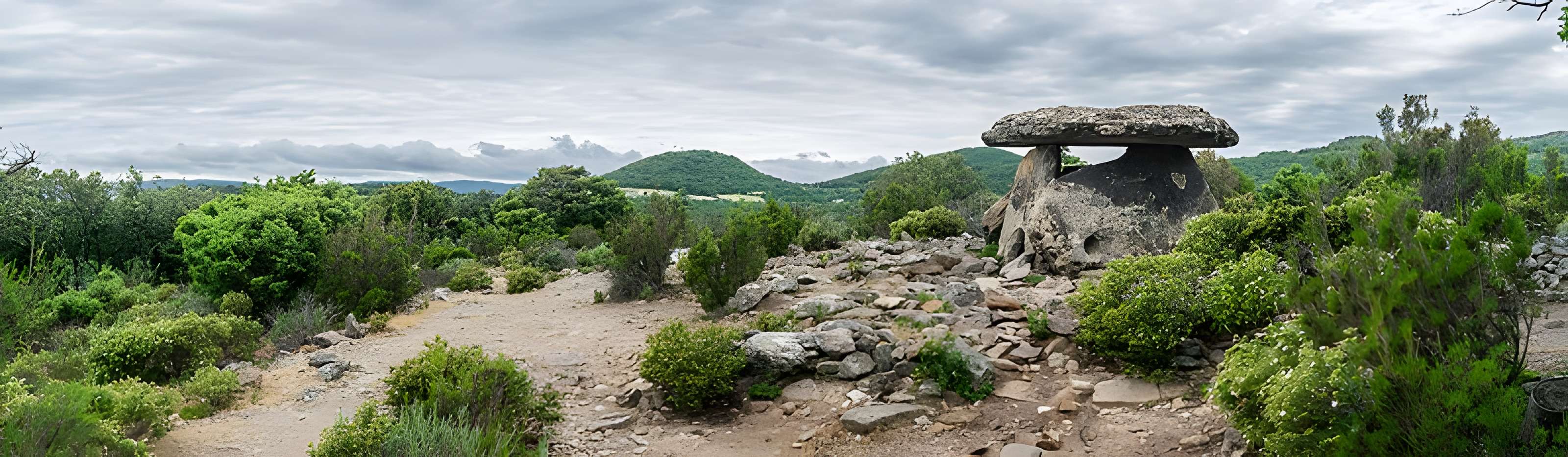 Dolmen de Coste-Rouge à Soumont