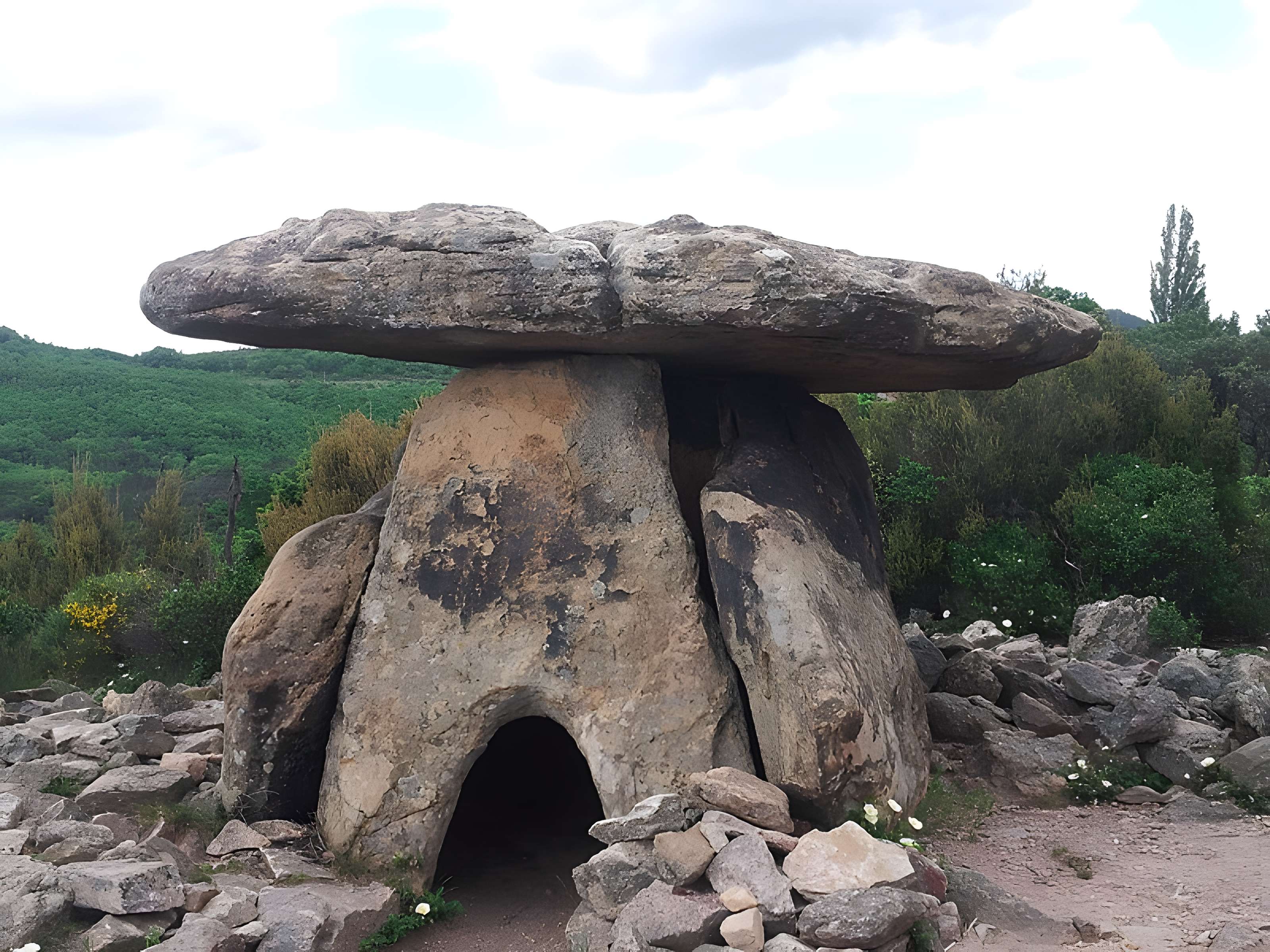 Dolmen de Coste-Rouge à Soumont