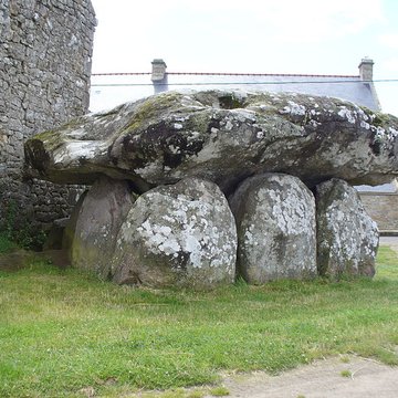 Dolmen de Crucuno à Plouharnel