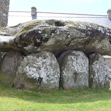 Dolmen de Crucuno à Plouharnel